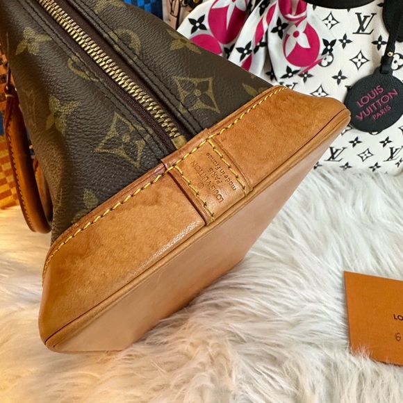 Louis Vuitton Alma Satchel Bag - Picture 6 of 11